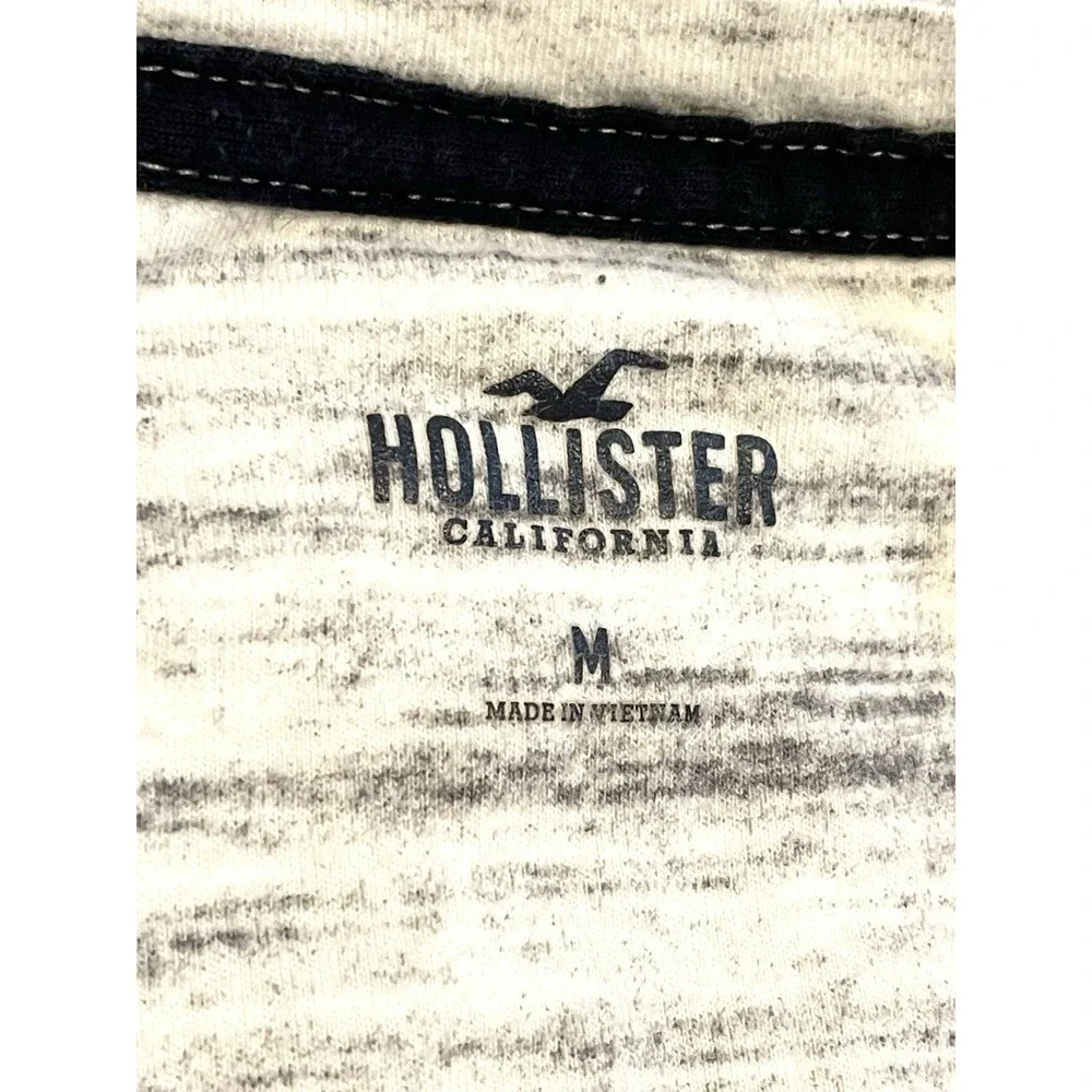 Hollister Shirt Mens‎ Medium Gray Long Sleeves Logo California Graphic